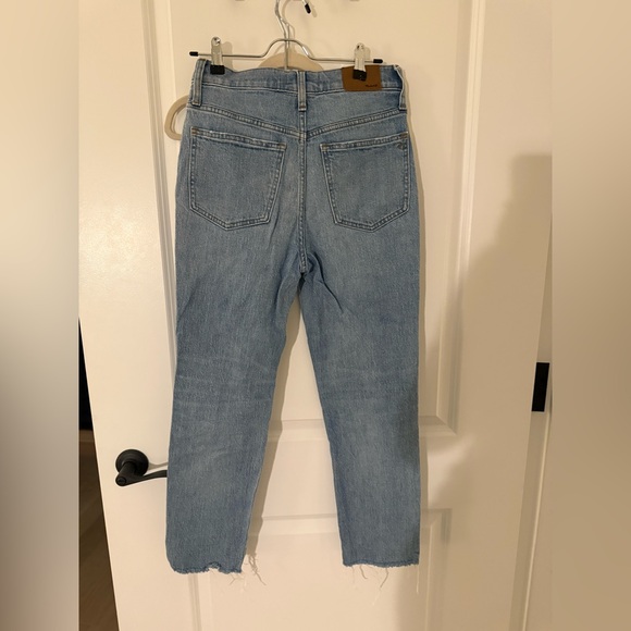 Madewell the perfect vintage Jean. Light Blue Distressed Straight Leg Jeans - Picture 2 of 4